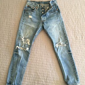 Levis 501 S Destroyed Size W26 L28 Light wash denim